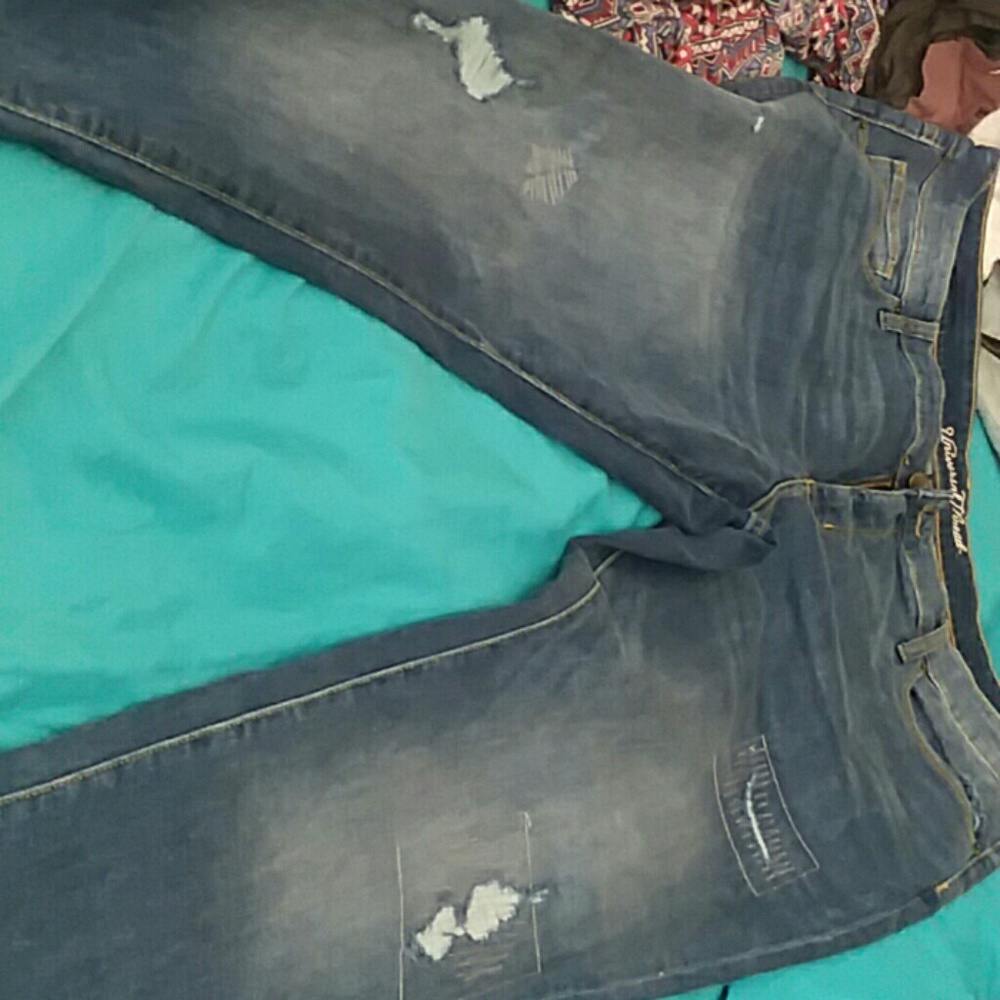Skinny ripped jeans
